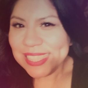 Meet your Posher, Vanessa